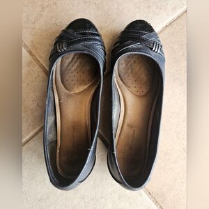 Elegant Black Well Worn Women's Flats